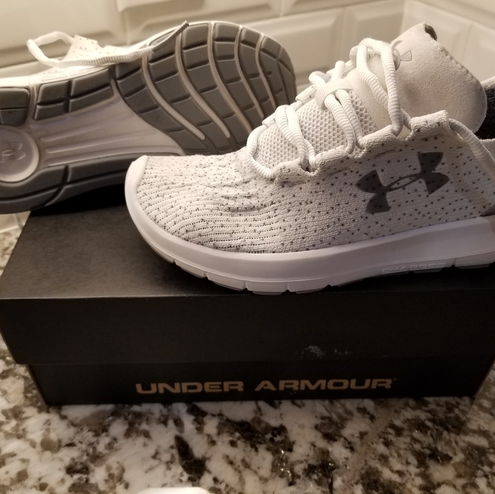 UA Slingride 1.1 tennis shoes